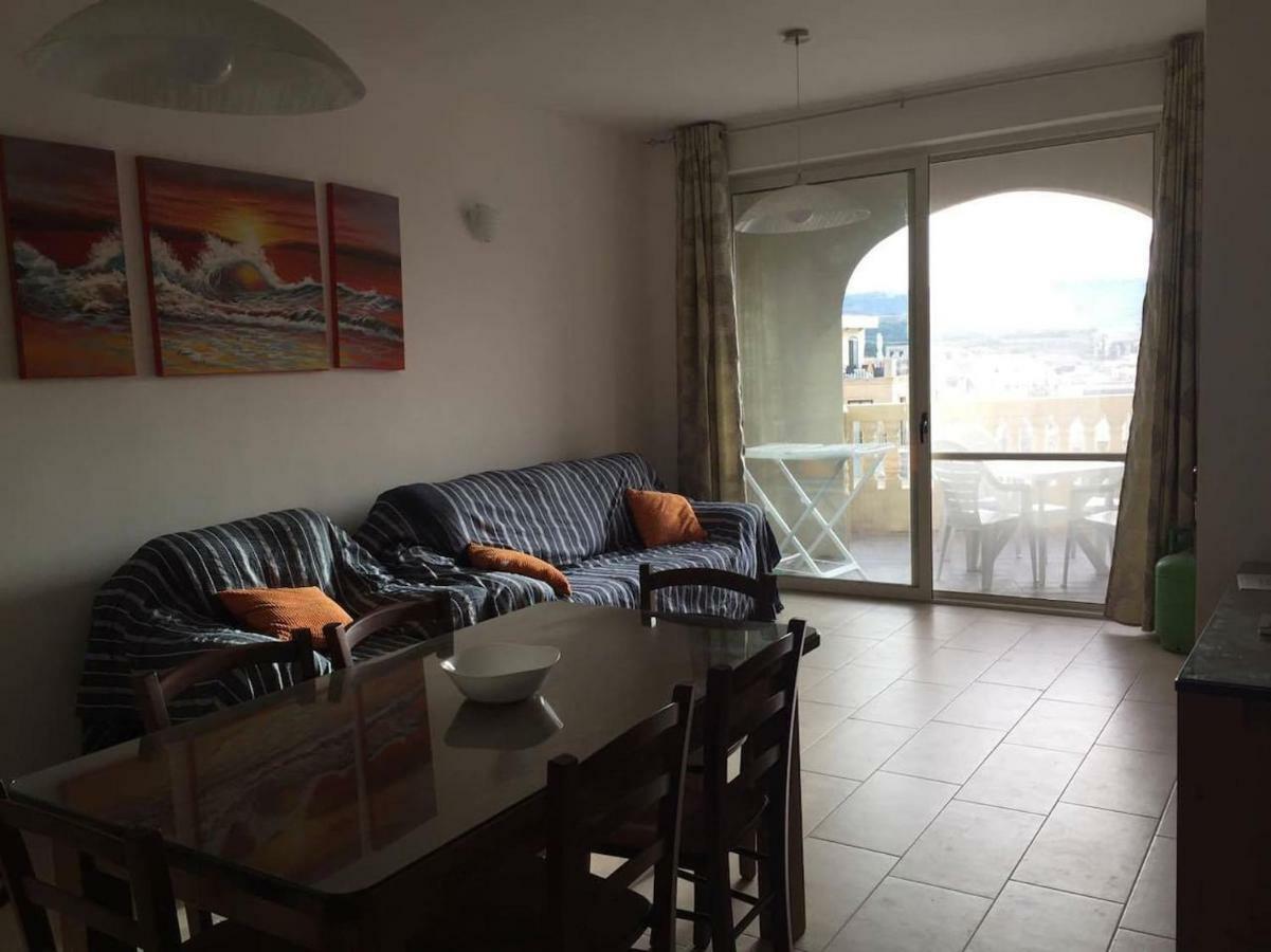 New And Airy Apartment In Marsalforn Zebbug  Extérieur photo